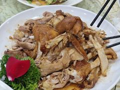-鹏城人家海鲜酒家·23年老字号(较场尾店)