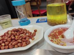 -鲁员外地锅鸡地锅鱼(古墩路店)