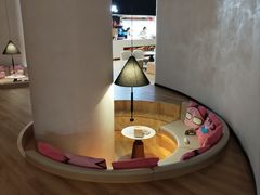 -涨巢·潮玩水疗局