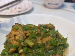 -阿瓦山寨·湘菜现炒·剁椒鱼头王(咸阳总店)