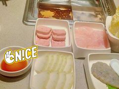 -海底捞火锅鲜切牛肉主题店(长寿路店)