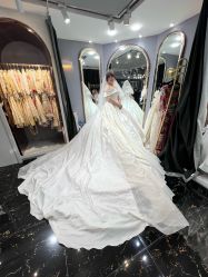 -SATIN COUTURE瑟庭婚纱礼服馆