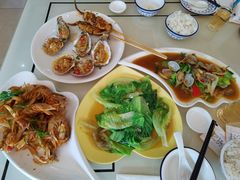 -覃记海鲜美食餐厅