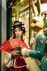 -一揽芳华汉服旗袍体验馆(拙政园店)
