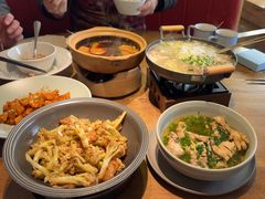 -蜜桃餐厅·伴山(湖滨商业街店)