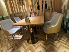 -红樱桃·欢乐餐厅(太原里店)