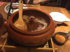 -云海肴·汽锅鸡·云南菜(天山百盛优客店)