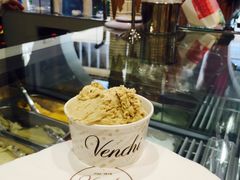 -VENCHI 闻绮(上海佛罗伦萨小镇店)