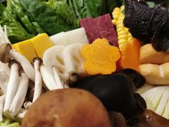 -湊湊火锅·茶憩(打浦桥日月光店)