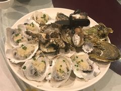 炭烧生蚝拼蒜蓉粉丝蒸生蚝-鹅城