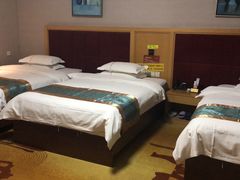 -清水湾酒店(深圳横岗塘坑地铁站店)