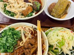 -任记七中刀削面(总店)