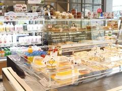 面包甜点陈列柜-巴黎贝甜(亿合城店)