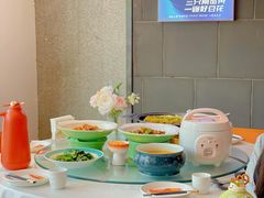 -阿瓦山寨·湘菜现炒·剁椒鱼头王(咸阳总店)