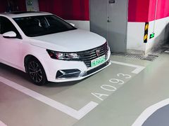 -瑞虹新天地月亮湾