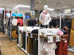 -优衣库(深圳万象天地旗舰店)