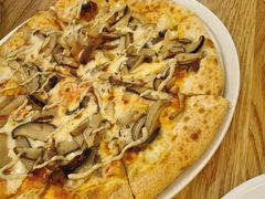 -城市大道红炉披萨烘焙坊