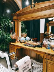 -TWOFACE 双面理发馆