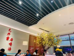 大堂-诚铭记·虾仁汤包·成都小吃(融创店)