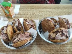 烧饼夹肘子肉-老四烧饼铺(丽源路店)