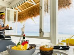 -The Sunny Side Cafe Station 1