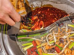 菌汤鸳鸯锅-袍家大院重庆火锅(文安路店)