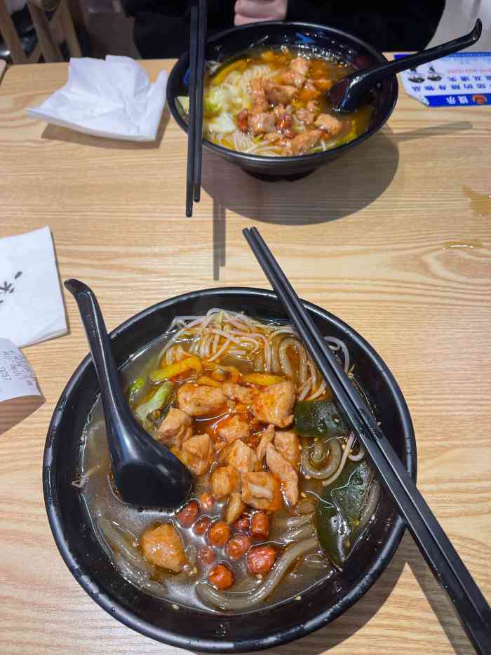 一禾米线(无锡三阳广场店)-"路过不知道吃什么好,就看到了这个在招牌