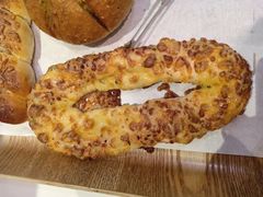 -巴黎贝甜(周浦海印店)