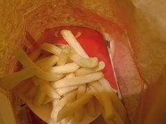 -麦当劳(上海虹桥站30B检票口楼上)