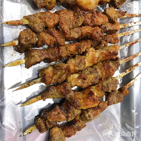 新疆巴郎子烧烤(汉江东路店)