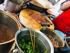 -Kha Mu Charoensang(Silom)