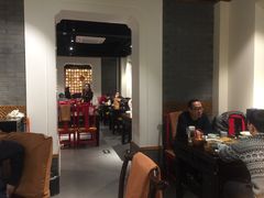 大堂-北平食府·北京烤鸭(北京西站六里桥店)
