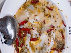 -渔语鱼酸菜鱼新川菜(来福士店)