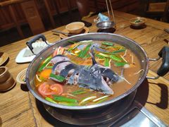 -亮欢寨酸汤鱼(沙冲路店)