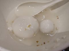 黑芝麻汤团-七宝老街汤团(上海世纪汇广场店)