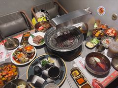 -草家酱蟹炭火烤肉店(珲春南路一店)