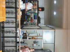 -茅屋大酒店