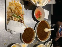 -龙巢盱眙龙虾·牛蛙·烧烤宵夜(八卦岭店)