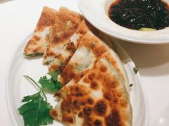 老上海葱油饼-玫瑰厅上海菜(兴国路店)