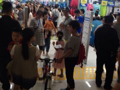 -迪卡侬(高新万达店)