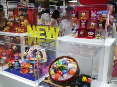 -泡泡玛特POPMART(蓝色港湾店)