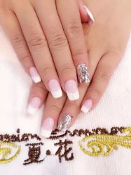 -夏花美甲美睫