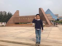 -上海市龙华烈士陵园