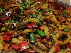 -临界音乐酒馆·小龙虾·江湖菜(华熙LIVE·鱼洞店)