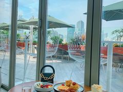 靠窗位-城市露台景观餐厅(淮海路店)