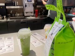 -奈雪的茶(湖滨银泰in77C区PRO店)
