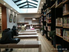 -朝阳区图书馆(小庄店)