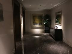 -上海半岛酒店-地下停车场