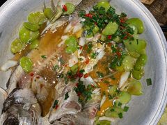 -蜜桃餐厅·伴山(湖滨商业街店)