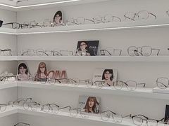 -美式眼镜·授权蔡司.依视路.尼康.豪雅.明月(南翔印象城店)